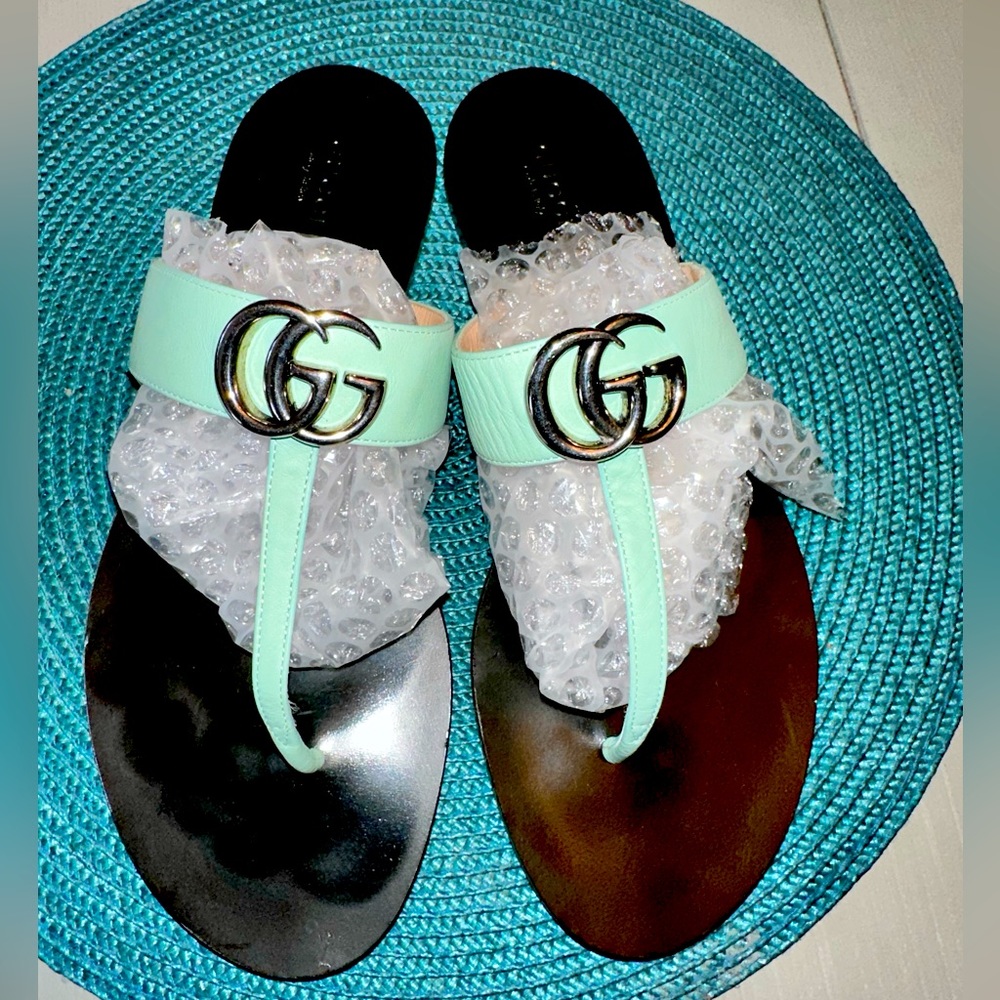 AUTHENTIC Gucci Sandals! Great condition!